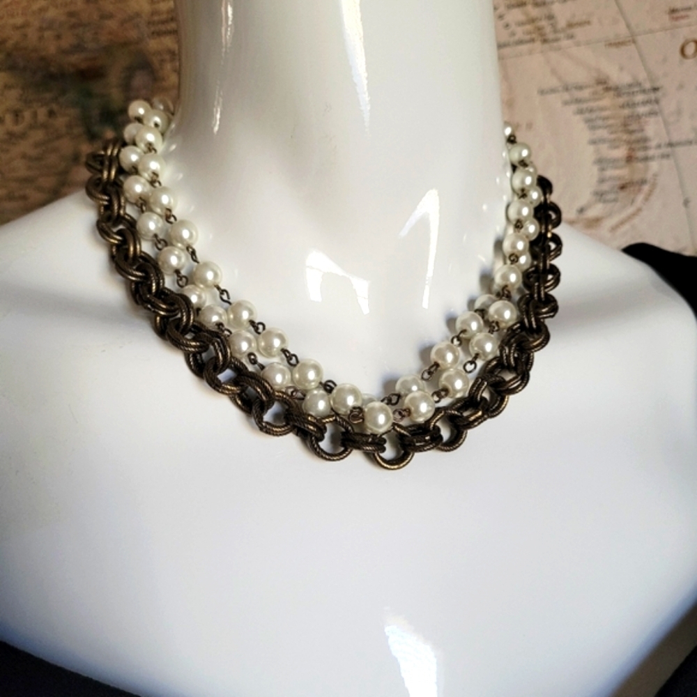 Burnished gold pearl triple strand necklace decorative toggle lady whimsigoth - Picture 3 of 9